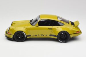 Porsche 911 930 RWB Classic Khaki GT Spirit 1:18 GT120 Živica – obrázok 3 z 6