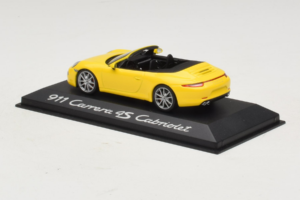 Porsche 911 991 Carrera 4S Kabriolet Žltý Minichamps 1:43 WAP0201120C Kov – obrázok 3 z 5