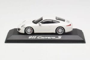 Porsche 911 991 Carrera S Biely IAA Frankfurt 2011 Minichamps 1:43 WAX20100090 Kov