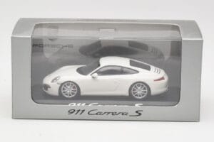 Porsche 911 991 Carrera S Biely IAA Frankfurt 2011 Minichamps 1:43 WAX20100090 Kov – obrázok 5 z 5