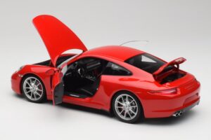 Porsche 911 991 Carrera S Guards Červený Minichamps 1:18 100061020 Kov – obrázok 5 z 8