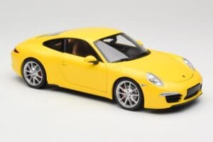 Porsche 911 991 Carrera S Racing Yellow Minichamps 1:18 100061021 Kov – obrázok 6 z 8