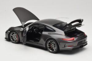 Porsche 911 991 GT3 Grey Metallic Minichamps 1:18 110062720 Kov – obrázok 5 z 8
