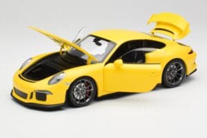 Porsche 911 991 GT3 Racing Žltý & Strieborné Kolesá Minichamps 1:18 110062722 Kov – obrázok 2 z 8