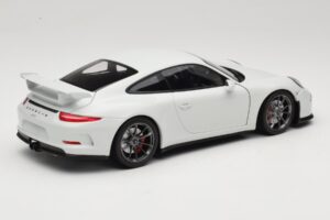Porsche 911 991 GT3 Biely So Striebornými Kolesami Minichamps 1:18 113062721 Kov – obrázok 3 z 8