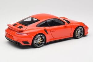 Porsche 911 991 Turbo S Lava Orange Minichamps 1:18 110067120 Kov – obrázok 3 z 8