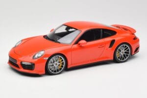 Porsche 911 991 Turbo S Lava Orange Minichamps 1:18 110067120 Kov