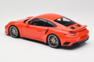 Porsche 911 991 Turbo S Lava Orange Minichamps 1:18 110067120 Kov – obrázok 7 z 8
