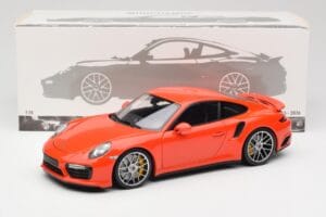 Porsche 911 991 Turbo S Lava Orange Minichamps 1:18 110067120 Kov – obrázok 8 z 8