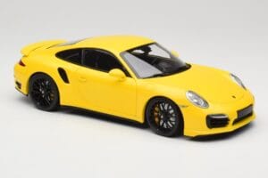 Porsche 911 991 Turbo S Žltý S Čiernymi Kolesami Minichamps 1:18 110062321 Kov – obrázok 6 z 8