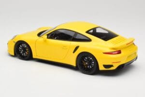 Porsche 911 991 Turbo S Žltý S Čiernymi Kolesami Minichamps 1:18 110062321 Kov – obrázok 7 z 8