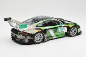 Porsche 911 991.1 GT3 R #540 Black Swan Racing P. Long / T. Pilgrim 24h Daytona 2016 Minichamps 1:18 155166540 Kov – obrázok 2 z 6
