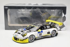 Porsche 911 991.1 GT3 R #911 Manthey Racing N. Tandy / E. Bamber 24h Nurburgring 2016 Minichamps 1:18 155166911 Kov – obrázok 6 z 6