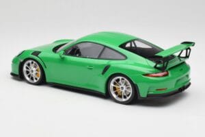 Porsche 911 991.1 GT3 RS Lizard Zelený & Strieborné Kolesá Minichamps 1:18 153066229 Kov – obrázok 5 z 6