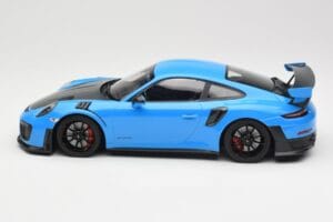 Porsche 911 991.2 GT2 RS Modrý s Čiernymi Kolesami Minichamps 1:18 155068308 Kov – obrázok 3 z 6