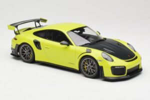 Porsche 911 991.2 GT2 RS Limetkovo Zelený so Striebornými Kolesami Minichamps 1:18 155068309 Kov – obrázok 4 z 6