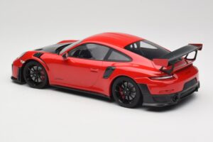 Porsche 911 GT2 RS 991.2 Červená Čierne Kolesá Minichamps 1:18 155968307 Kov – obrázok 5 z 6