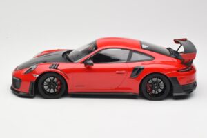 Porsche 911 GT2 RS 991.2 Červená Čierne Kolesá Minichamps 1:18 155068307 Kov – obrázok 3 z 6