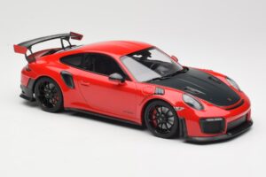 Porsche 911 GT2 RS 991.2 Červená Čierne Kolesá Minichamps 1:18 155068307 Kov – obrázok 4 z 6