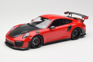 Porsche 911 GT2 RS 991.2 Červená Čierne Kolesá Minichamps 1:18 155068307 Kov