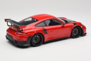 Porsche 911 GT2 RS 991.2 Červená Čierne Kolesá Minichamps 1:18 155968307 Kov – obrázok 2 z 6