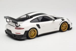 Porsche 911 991.2 GT2 RS Weissach Package Biely So Zlatými Kolesami Minichamps 1:18 153068308 Kov – obrázok 2 z 6