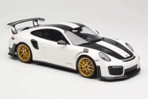Porsche 911 991.2 GT2 RS Weissach Package Biely So Zlatými Kolesami Minichamps 1:18 153068308 Kov – obrázok 4 z 6