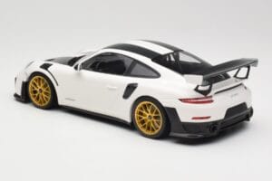 Porsche 911 991.2 GT2 RS Weissach Package Biely So Zlatými Kolesami Minichamps 1:18 153068308 Kov – obrázok 5 z 6