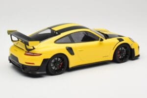 Porsche 911 991.2 GT2 RS Weissach Package Žltý s Čiernymi Kolesami Minichamps 1:18 155068311 Kov – obrázok 2 z 6