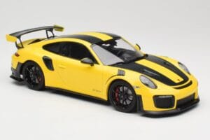 Porsche 911 991.2 GT2 RS Weissach Package Žltý s Čiernymi Kolesami Minichamps 1:18 155068311 Kov – obrázok 4 z 6