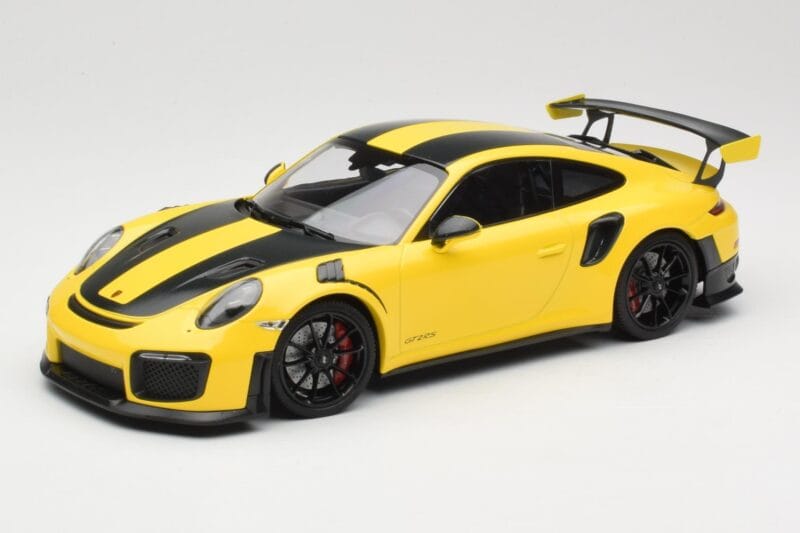 Porsche 911 991.2 GT2 RS Weissach Package Žltý s Čiernymi Kolesami Minichamps 1:18 155068311 Kov