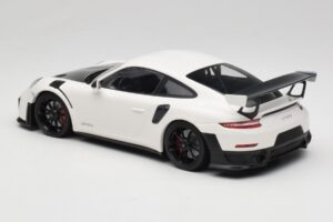 Porsche 911 991.2 GT2 RS Biely Minichamps 1:18 155068301 Kov – obrázok 5 z 6