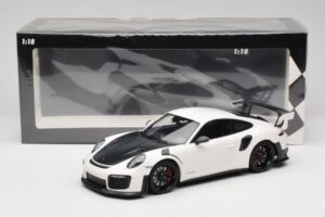 Porsche 911 991.2 GT2 RS Biely Minichamps 1:18 155068301 Kov – obrázok 6 z 6