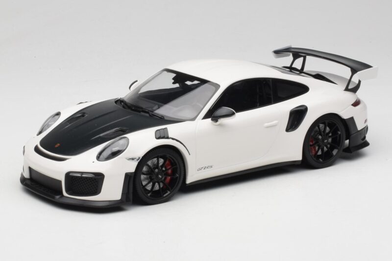 Porsche 911 991.2 GT2 RS Biely Minichamps 1:18 155068301 Kov
