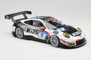 Porsche 911 991.2 GT3 R #17 Kues Team 75 Bernhard M. Christensen / K. Cairoli 24 Hours of Nurburgring 2018 Minichamps 1:18 15 – obrázok 4 z 6