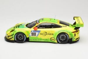 Porsche 911 991.2 GT3 R #911 Manthey Racing R. Dumas / F. Makowiecki 24 Hours of Nurburgring 2017 Minichamps 1:18 155176911 K – obrázok 3 z 6