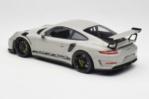 Porsche 911 991.2 GT3 RS Chalk Wording Čierne Ráfiky Minichamps 1:18 153068230 Kov – obrázok 5 z 6