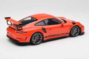 Porsche 911 991.2 GT3 RS Lava Orange & Strieborné Kolesá Minichamps 1:18 155068225 Kov – obrázok 2 z 6