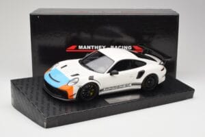 Porsche 911 991.2 GT3 RS Manthey Racing Biely & Modrý & Oranžový Minichamps 1:18 MR-911-GT3RS-1805 Kov – obrázok 6 z 6