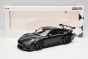 Porsche 911 991.2 GT3 RS Weissach Package Čierny & Čierne Kolesá Minichamps 1:18 153068228 Kov – obrázok 6 z 6