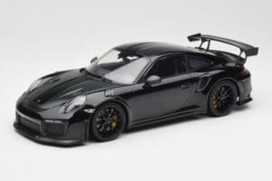 Porsche 911 991.2 GT3 RS Weissach Package Čierny S Čiernymi Kolesami Minichamps 1:18 153068321 Kov