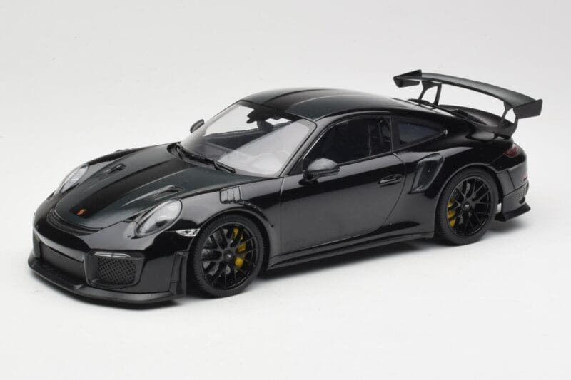 Porsche 911 991.2 GT3 RS Weissach Package Čierny S Čiernymi Kolesami Minichamps 1:18 153068321 Kov