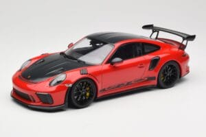 Porsche 911 991.2 GT3 RS Weissach Package Guards Red Čierne Ráfiky Minichamps 1:18 153068223 Kov