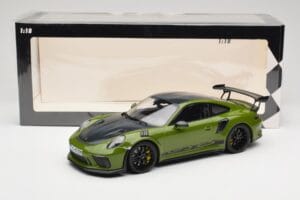 Porsche 911 991.2 GT3 RS Weissach Package Lizard Green Wording & Čierne Horčíkové Kolesá Minichamps 1:18 155068232 Kov – obrázok 6 z 6