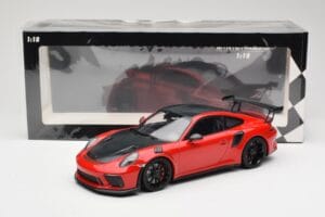 Porsche 911 991.2 GT3 RS Weissach Package Červený s Čiernymi Kolesami Minichamps 1:18 155068230 Kov – obrázok 6 z 6