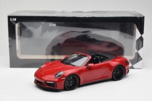 Porsche 911 992 Carrera 4 GTS Kabriolet Červený Minichamps 1:18 155063032 Kov – obrázok 6 z 6