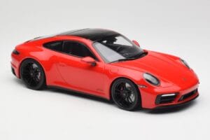 Porsche 911 992 Carrera 4 GTS Červený Minichamps 1:18 155063100 Kov – obrázok 4 z 6