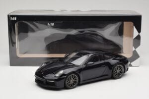 Porsche 911 992 Carrera 4S Blue Metallic Minichamps 1:18 155067321 Kov – obrázok 6 z 6