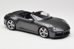 Porsche 911 992 Carrera 4S Kabriolet Agate Grey Metallic Minichamps 1:18 155067336 Kov – obrázok 4 z 6