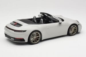 Porsche 911 992 Carrera 4S Kabriolet Šedý Minichamps 1:18 155067335 Kov – obrázok 2 z 6